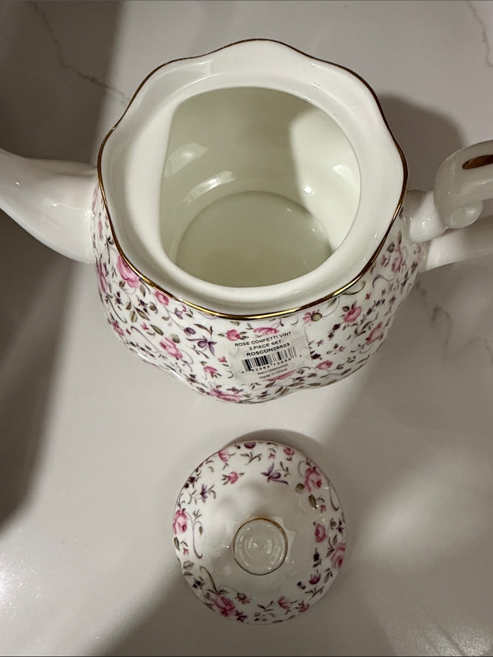 NWT Royal Albert Rose Confetti Teapot (teapot only) - Picture 2 of 3